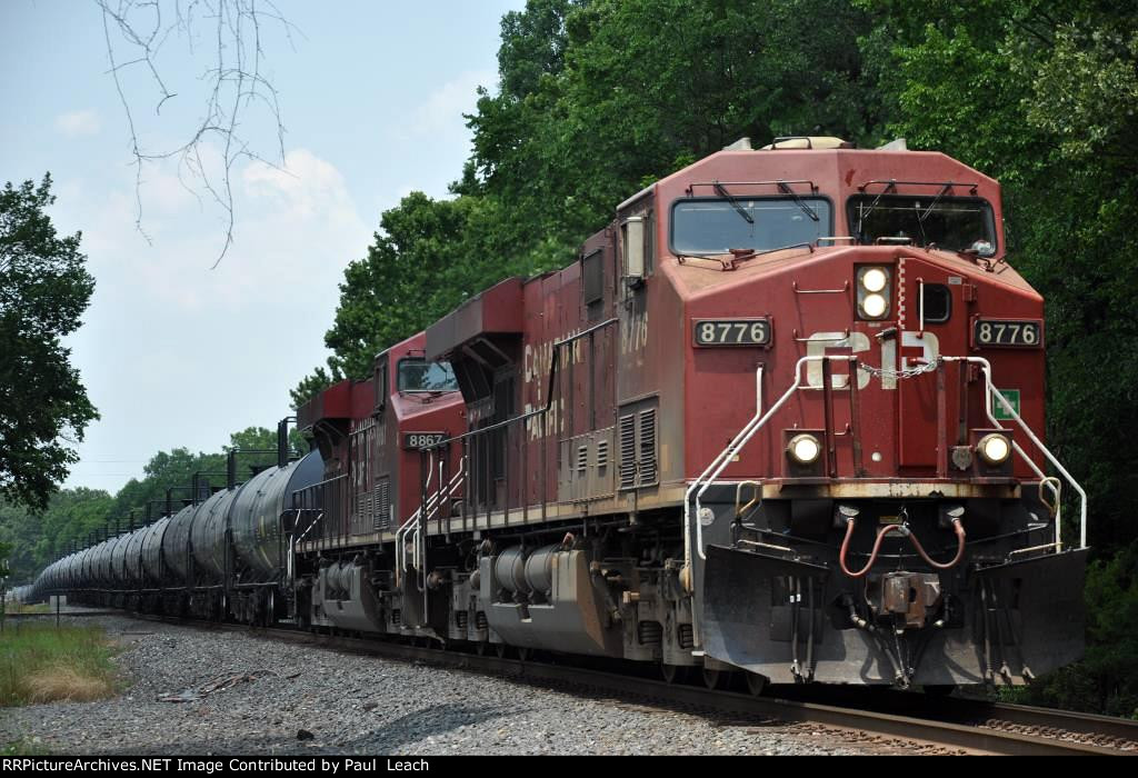 Southbound tankers approach the ex-SSW diamond